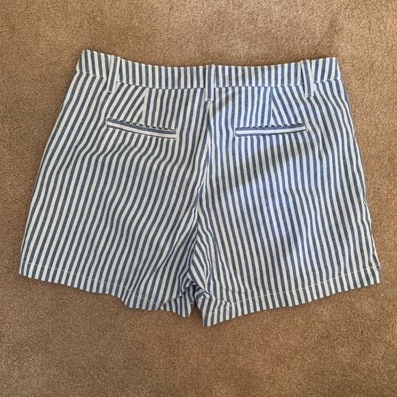 Gap 5” Pinstripe Shorts - Picture 2 of 2